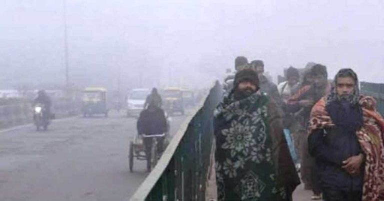 दिल्ली में सर्दी ने तोड़ा रिकॉर्ड, न्यूनतम तापमान 4.2 डिग्री पहुंचा
