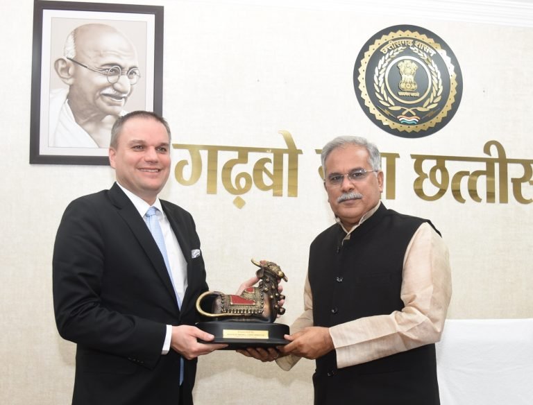 मुख्यमंत्री से पोलेण्ड के राजदूत ने की  सौजन्य मुलाकात