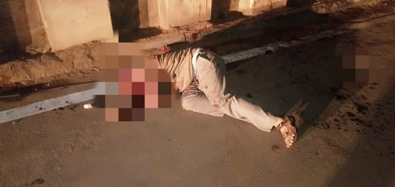 ओरछा रामराजा मन्दिर के सामने ड्राइवर की हत्या कर फार्च्यूनर उड़ाई