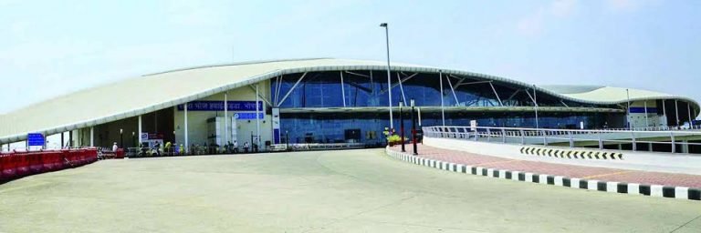 भोपाल की Air Connectivity प्रभावित, कोहरे से Airline’s असहाय, passenger हुए परेशान