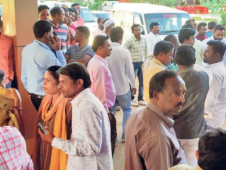 Chhattisgarh News In Hindi : Congress came out with complete strategy in district elections, BJP account could not open in many districts | जनपद चुनाव में पूरी रणनीति के साथ उतरी कांग्रेस, कई जिलों में भाजपा का खाता भी नहीं खुल पाया