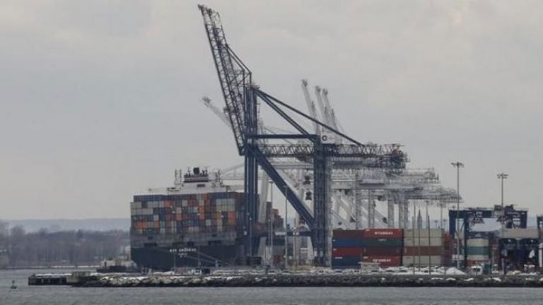 India stopped the ship going from China to Karachi in Kandla, this is the reason | चीन से कराची जा रहे जहाज को कांडला में भारत ने रोका, यह है वजह