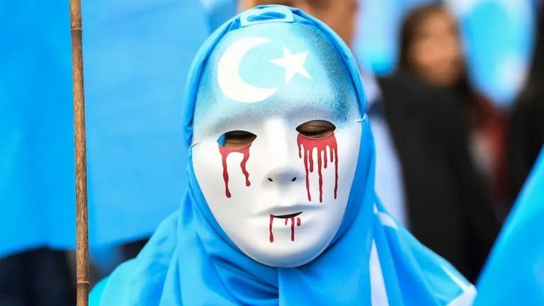 Doctors are dying while saving others | दूसरों की जान बचाने वाले खुद तड़पकर मरने को हैं मजबूर, पढ़ें ये दर्दनाक खबर