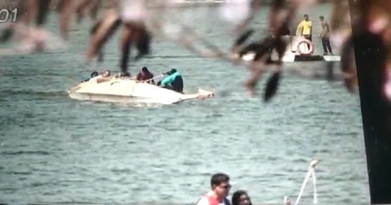 IPS meet was overturned, the family of many officers including the DGP’s wife were aboard-  IPS मीट में पलटी बोट, DGP की पत्नी सहित कई अफसरों के परिवार थे सवार