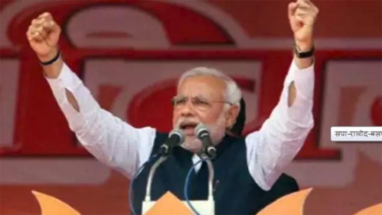 Loksabha Elections 2019 Pm Modi Holds A Rally In Meerut Priyanka Gandhi To Campaign In Rai Bareilly Tk | मेरठ की रैली में बोले पीएम- विरोधियों को बस पाकिस्तान में अपनी छवि की चिंता