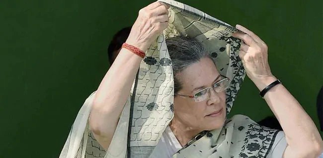 dfcgj38g_sonia-gandhi-pti_650x400_11_November_19.jpg