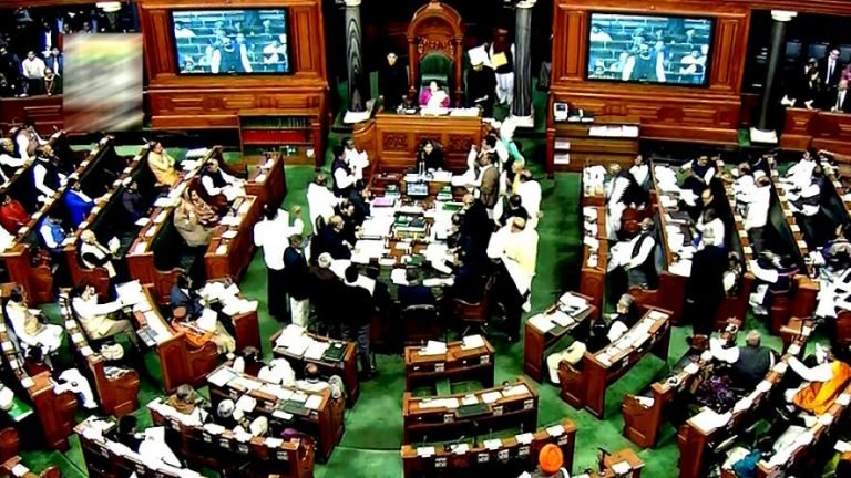 Rafale Scam Cag Report On Rafale Deal In Lok Sabha Parliament Congress Rahul Gandhi Bjp Mk | LIVE Updates: लोकसभा में आज राफेल सौदे पर CAG की रिपोर्ट होगी पेश, हंगामा के आसार