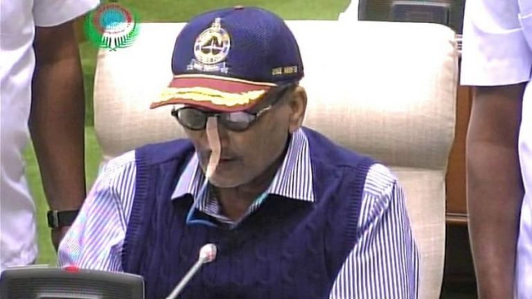 Manohar Parrikars Son Issued Notice By Bombay High Court Panaji Bench Over Construction Of Eco Resort No | मनोहर पर्रिकर के बेटे अभिजात को बॉम्बे हाई कोर्ट ने भेजा नोटिस