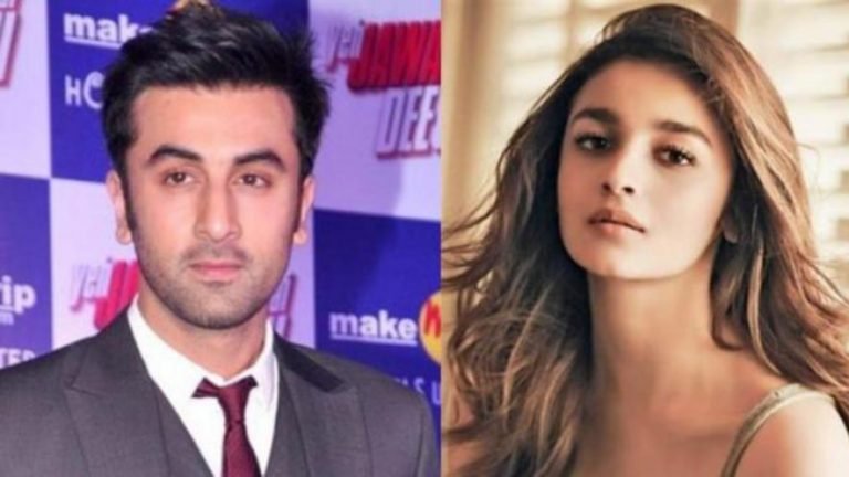 Ranbir Kapoor Do Alia Bhatt Mimicry In Front Of Ranveer Singh Video Will Make You Laugh See Video | Viral Video: रणबीर कपूर ने की गर्लफ्रेंड आलिया भट्ट की ऐसी मिमिक्री, विडियो देख छूट जाएगी आपकी हंसी