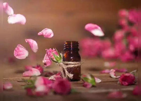 अब गुलाबजल की बारी