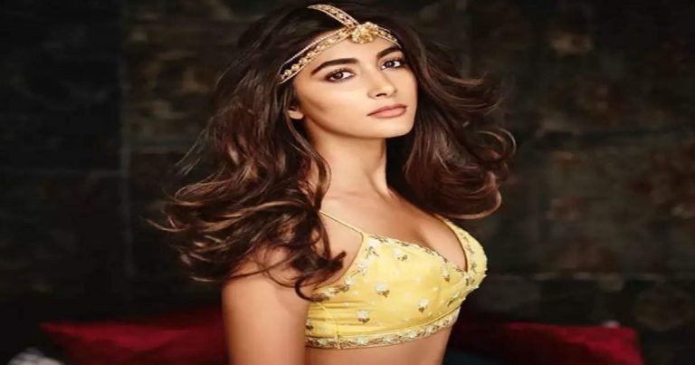 tips to get skin like celebrity: Easy Beauty Tips: खूबसूरत दिखने को लेकर पूजा हेगड़े ने कही दिल की बात – beauty tips by pooja hegde how to lood best in less makeup in hindi