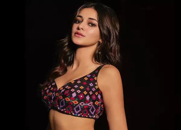 अनन्या पांडे का ट्रडिशनल अवतार कहीं चुरा न ले दिल