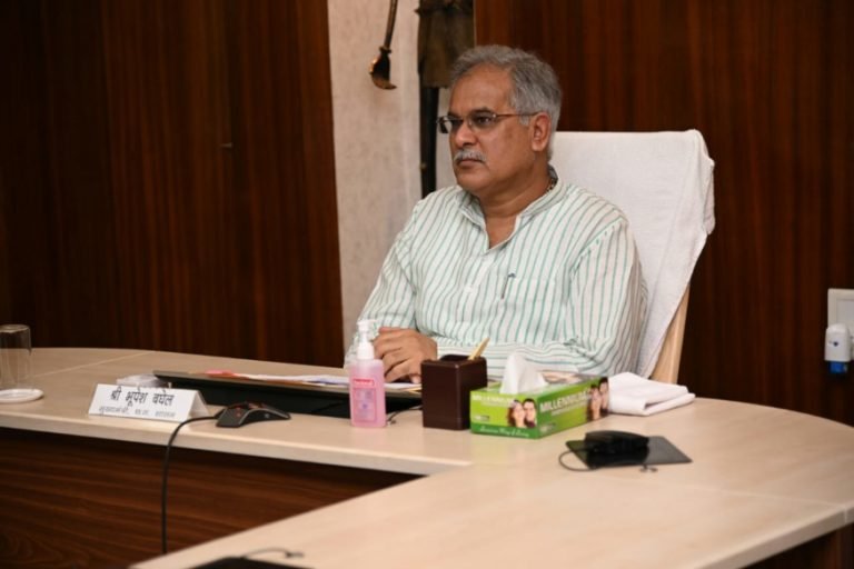 PM नरेंद्र मोदी के साथ CM भूपेश बघेल की वीडियो कांफ्रेंसिंग, लॉकडाउन पर दिया ये बड़ा सुझाव, corona virus update Video conferencing of CM Bhupesh Baghel with PM Narendra Modi this big suggestion on lockdown | raipur – News in Hindi