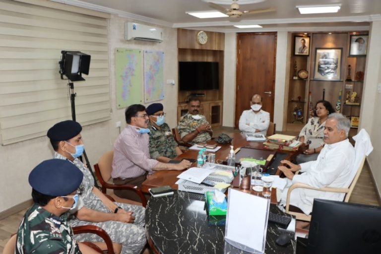 बड़ी खबर: सरकार ने बस-ट्रक ऑपरेटरों का बकाया टैक्स किया माफ, मिलेगा इतने का फायदा, covid 19 update government has forgiven the tax owed to bus truck operators | raipur – News in Hindi
