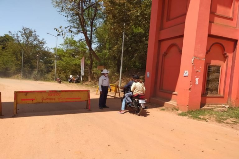Lockdown: जनता कर्फ्यू की तर्ज पर जशपुर में होगा जन लॉकडाउन, कलेक्टर ने बताई वजह, Lockdown crisis On the lines of Janata curfew Jashpur will have public lockdown collector explained the reason | jashpur – News in Hindi