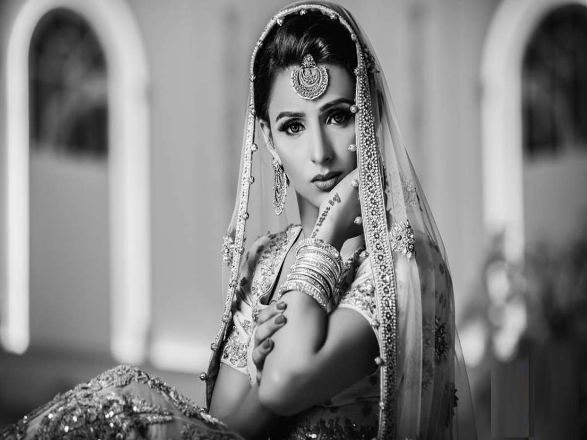 सालों तक इस पाकिस्तानी मॉडल को नहीं पता था अपने बारे में ये सच, डरती थी कि कोई उन्हें मार देगा