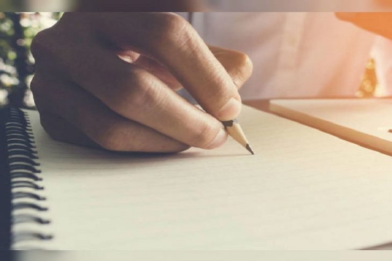 कोरोना: CGBSE भी हुआ वर्क फ्रॉम होम, घर में ही जंचेगी बोर्ड एग्जाम की आंसर कॉपियां | raipur – News in Hindi