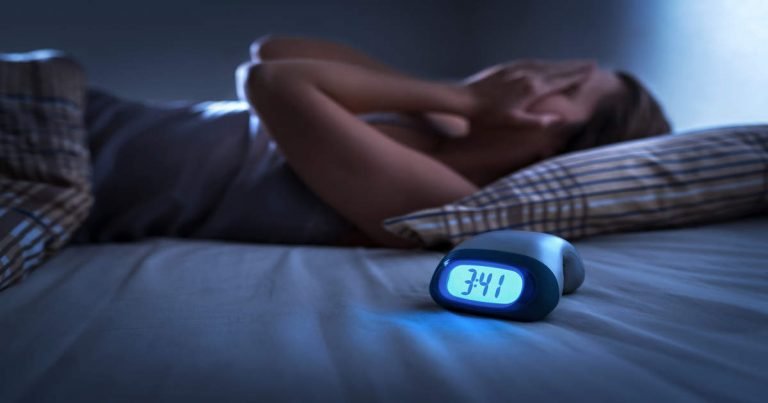 Sleeplessness: लॉकडाउन में देर रात तक नींद न आने से हैं परेशान? इन उपायों से मिलेगा तुरंत लाभ – home remedies to remove insomnia without medication