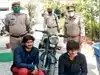 बाइक चुराई, नंबर बदला और मास्क लगाकर निकल गए चोर, पुलिस ने किया गिरफ्तार 