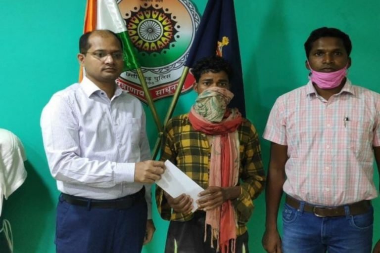 दंतेवाड़ा पुलिस का दावा: दूरदर्शन के कैमरामैन की हत्या में शामिल नक्सली ने किया सरेंडर Dantewada police claim: Naxalites involved in killing cameraman of Doordarshan surrender | dantewada – News in Hindi