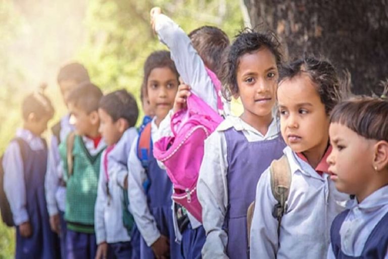 मुंगेली में ‘‘पढ़ाई तुंहर दुआर’’ योजना शुरू, पोर्टल के जरिए घर में ही लगेगी बच्चों की क्लास, padhaee Tuhar Duar scheme started in Mungeli children class will be started at home through portal | mungeli – News in Hindi