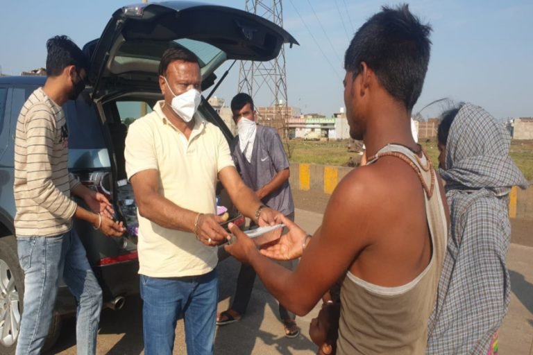 COVID-19 संकट में मदद की पहल, रायपुर की इस रसोई से जरूरतमंदों तक पहुंच रहा रोज खाना