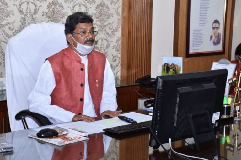 COVID-19: छत्तीसगढ़ विधानसभा में बनाया गया कंट्रोल रूम, ऐसे भेज सकेंगे अपनी शिकायत, Control room created in Chhattisgarh assembly to fight covid 19 complaints can be sent by email | raipur – News in Hindi