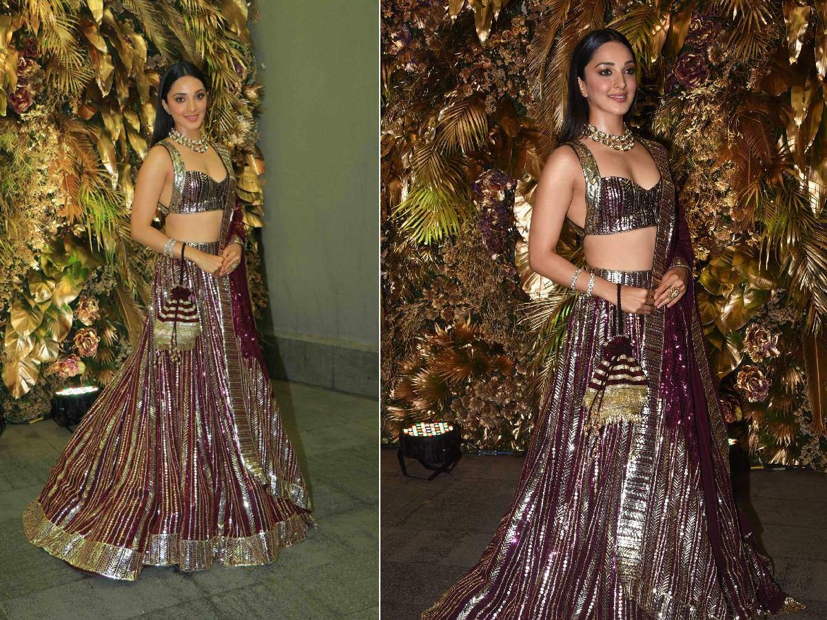 मेटैलिक लहंगा मेटैलिक लहंगा