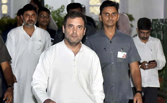 पंचायती राज दिवस पर राहुल गांधी ने किया राजीव गांधी को याद, कहा- ज़रूरतमंद तक पहुंचने के लिए अहम भूमिका