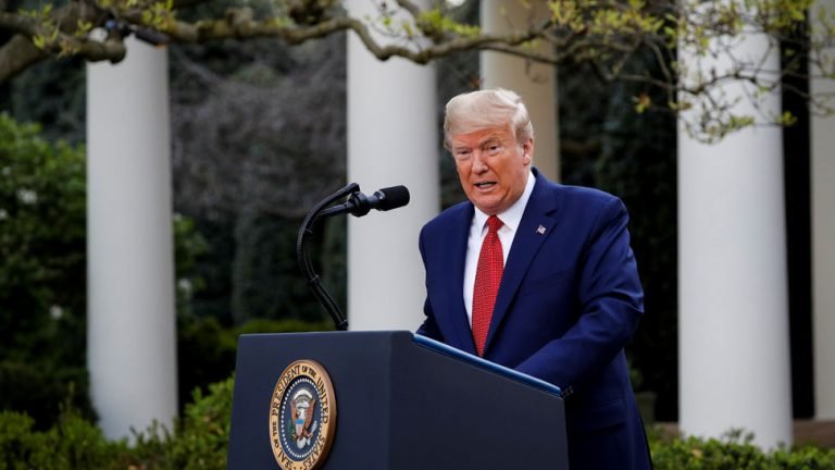 amrican president donald trump coronavirus outbreak in usa | अमेरिकी राष्ट्रपति ट्रंप ने किया आगाह, आने वाले दो हफ्ते बेहद कठिन, दो लाख तक पहुंच सकती है मृतकों की संख्या