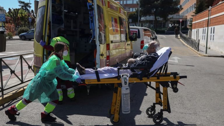 COVID-19: Spain sees 3rd daily drop in coronavirus deaths | COVID-19: कोरोना वायरस के कहर के बीच स्पेन से आई राहत की खबर