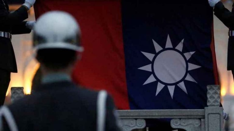 कोरोना से जंग जीत चुका है चीन का ये पड़ोसी देश, अब ऐसे कर रहा भारत की बड़ी मदद