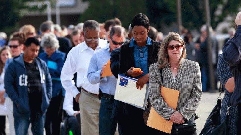 Unemployment situation is worst after 1930 in America | 90 साल बाद अमेरिका में आई सबसे बड़ी बेरोजगारी की समस्या, न्यूयॉर्क से आ रही बुरी खबर