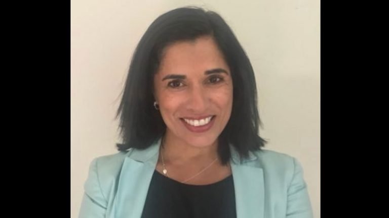 Indian American woman Seema Nanda resigned from the post of CEO of the Democratic National Committee | भारतीय मूल की सीमा नंदा ने क्यों छोड़ा अमेरिका की विपक्षी पार्टी का इतना बड़ा पद