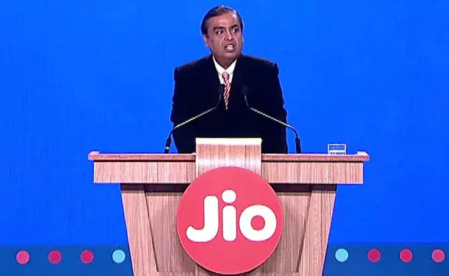 VIDEO : मुकेश अंबानी ने बताया कैसे फेसबुक-जियो डील से 3 करोड़ छोटे किराना दुकानों को होगा फायदा