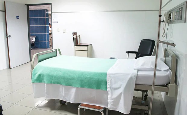 छत्तीसगढ़ की पहली कोरोना संक्रमित मरीज हुई स्वस्थ, एम्स से छुट्टी