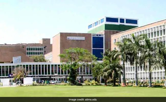 AIIMS के डॉक्टर दंपति को हुआ कोरोना, सुबह पति और शाम में पत्नी की आई COVID पॉजिटिव रिपोर्ट