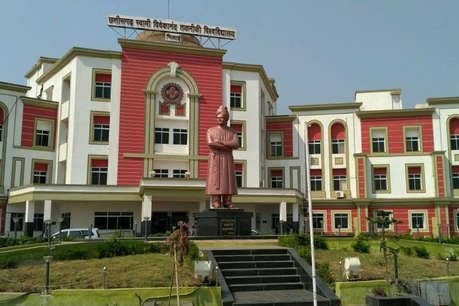 कोरोना से जंग में CSVTU के कुलपति ने दान की एक महीने की सैलरी, कर्मचारियों ने भी मदद