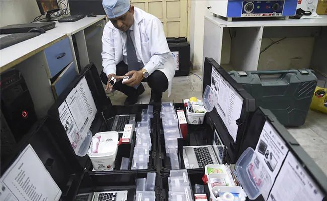 कोरोनावायरस के कहर के बीच चीन ने की भारत की मदद, भिजवाए 650,000 मेडिकल किट्स