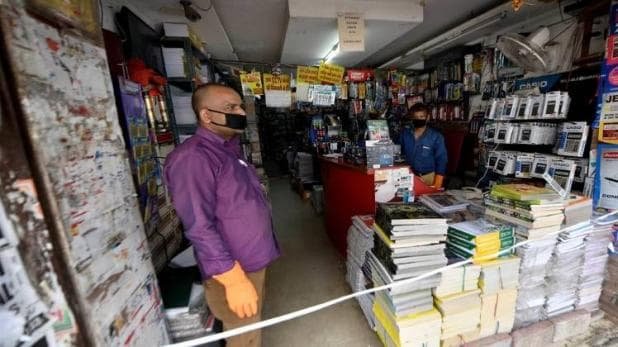 दुकानें खोलने पर केंद्र के निर्देशों को लागू करेगी दिल्ली सरकार – Delhi government home ministry social distancing shops containment zone coronavirus lockdown