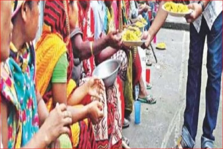 COVID-19 से जूझ रहे लोग भूखे न रहें, इसलिए बिना कार्ड के राशन बांट रहे हैं ये 7 राज्य | These states are distributing ration without ration card during covid-19 lockdown | jaipur – News in Hindi