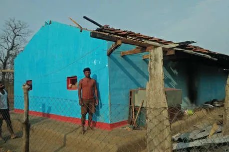 सुकमा में लॉकडाउन में घरों में थे लोग, तूफान आया और उजड़ गया 49 परिवारों का आशियाना
