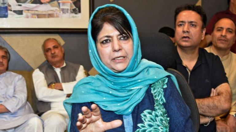 Jammu Kashmir Former Cm Mehbooba Mufti Praises Imran Khan Slams Bjp Over Ram Temple Issue Create Controversy No | इमरान खान की तारीफ करने वाली महबूबा ने राम मंदिर पर BJP को घेरा