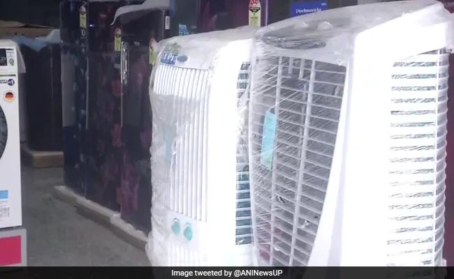Coronavirus, Lockdown : Some shops are open after Home Ministry New Guideline – गृह मंत्रालय की गाइडलाइन : लगभग 1 महीने के लॉकडाउन के बाद कुछ दुकानें खुलीं, जानिए क्या हैं नियम