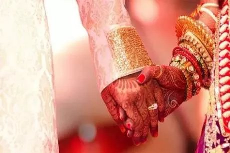 लॉकडाउन 2.0 : शादियों पर छाया 'कोरोना ग्रहण', टेन्ट, बैण्डबाजा, मैरिजहॉल, कैटरिंग का धंधा चौपट लॉकडाउन 2.0 : शादियों पर छाया 'कोरोना ग्रहण', टेन्ट, बैण्डबाजा, मैरिजहॉल, कैटरिंग का धंधा चौपट