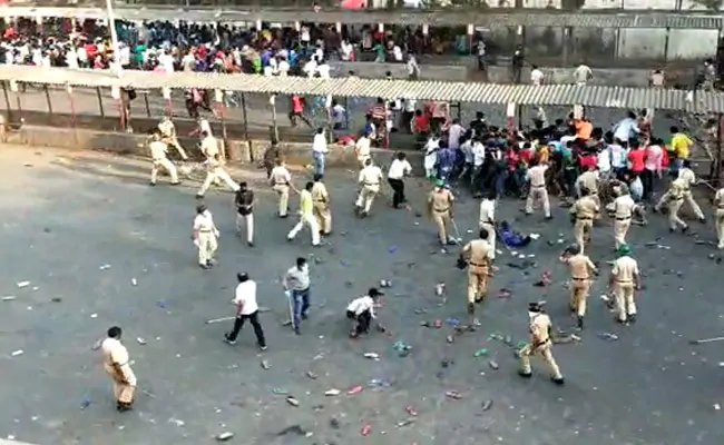 बांद्रा में प्रवासी मजदूरों की भीड़ जुटने पर अमित शाह ने उद्धव ठाकरे को किया फोन, कहा- 'ऐसी घटनाओं से...'