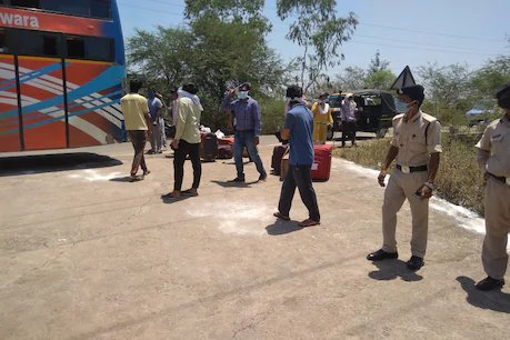 कोटा से रायपुर पहुंचे 709 छात्र, सभी को रखा जाएगा क्वारंटाइन, प्रशासन ने की तैयारी