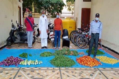 COVID-19: लॉकडाउन में बने मददगार, कम कीमत पर कई परिवारों तक पहुंचा रहे सब्जी