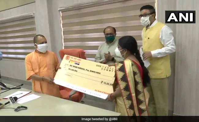 सीएम योगी ने उद्योगों को लगाने के लिए जल्द से जल्द लैण्ड बैंक मुहैया कराने के निर्देश दिए