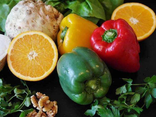 Immunity Booster Foods : इनमें से किसी भी एक फूड को रोज खाएं और अपनी रोग प्रतिरोधक क्षमता को मजबूत बनाएं